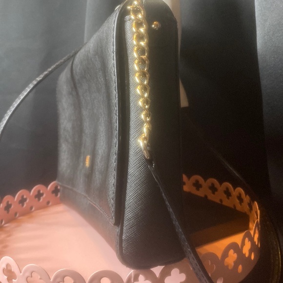 Kate Spade New York Clutch Crossbody! Measurements are in photos🥰 - Picture 3 of 12